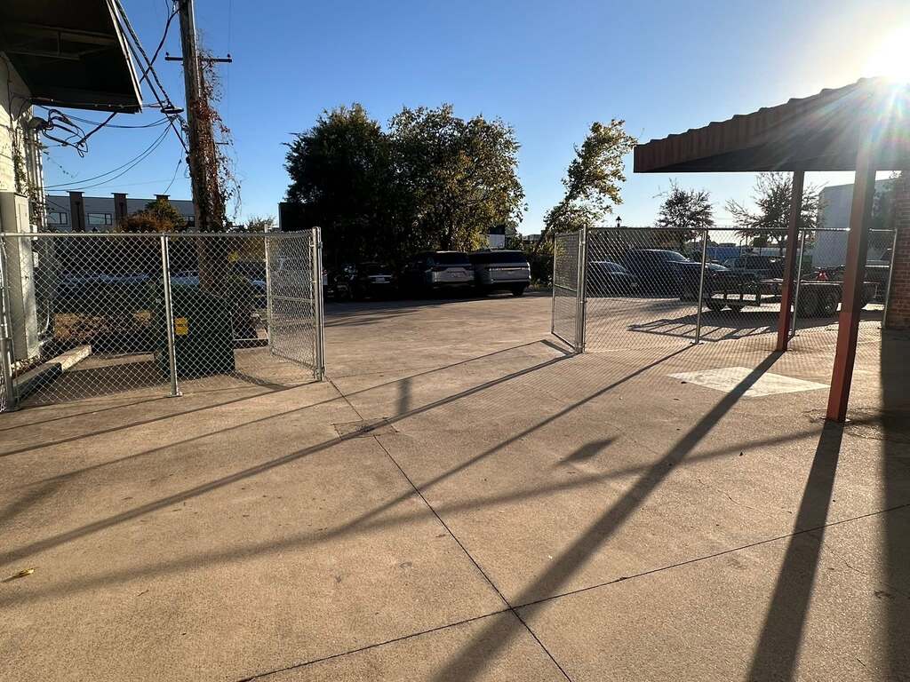 Commercial Gates 